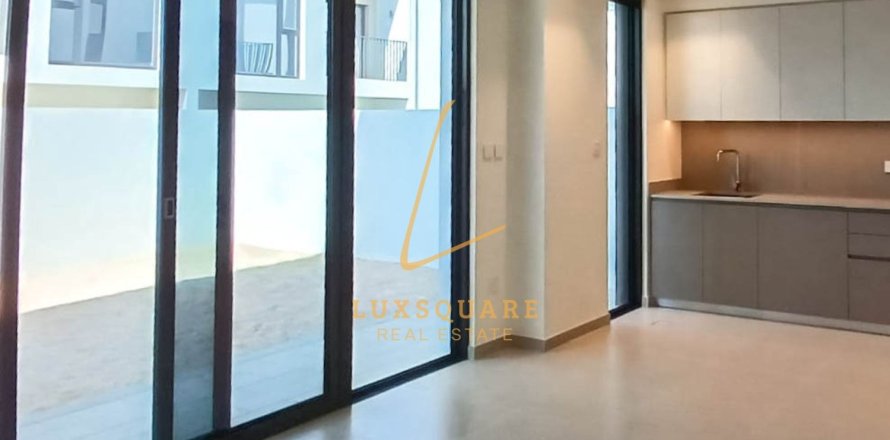 فيلا في EMAAR South, Dubai South (Dubai World Central), دبي 3 غرف نوم, 141 م² رقم 123203