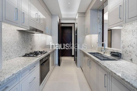 Купить квартиру в The Address Sky View Towers, Даунтаун Дубай (Даунтаун Бурдж Дубай), Дубай: 3 спальни, 188м², № 44158 - фото 2