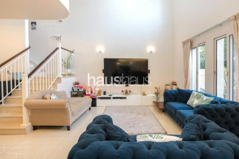 Villa in The Lakes, Dubai 3 bedrooms, 268 sq.m. № 44156
