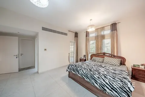 Villa en The Lakes, Dubai, 3 dormitorios, 270 m², № 122500 - foto 14