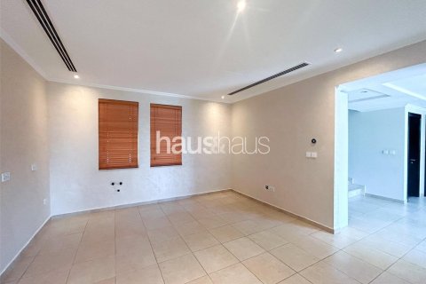 Villa in Jumeirah Park, Dubai 3 bedrooms, 285 sq.m. № 43492 - photo 6
