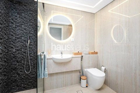 Apartment in DIFC, Dubai 2 bedrooms, 119 sq.m. № 44867 - photo 20