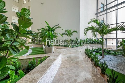 Apartment in DIFC, Dubai 2 bedrooms, 119 sq.m. № 44867 - photo 23