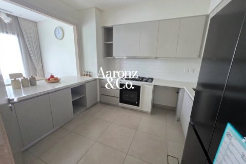 Снять в аренду таунхаус в Al Furjan, Дубай: 3 спальни, 238м², № 135108 - фото 7