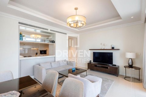 Снять в аренду квартиру в The Address Residence Fountain Views, Даунтаун Дубай (Даунтаун Бурдж Дубай), Дубай: 2 спальни, 134.9м², № 129382 - фото 8