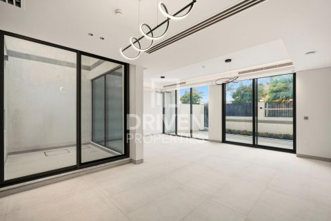 Villa en Murooj Al Furjan, Al Furjan, Dubai, 4 dormitorios, 223.99 m², № 138847 - foto 3