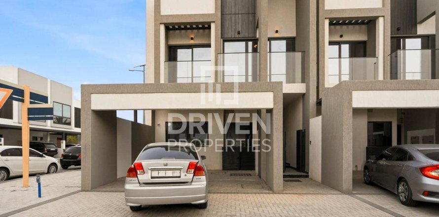 Villa en Murooj Al Furjan, Al Furjan, Dubai, 4 dormitorios, 223.99 m², № 138847