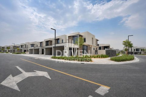 Villa à Jebel Ali, Dubai, 4 chambres, 456.71 m², № 138845 - photo 2
