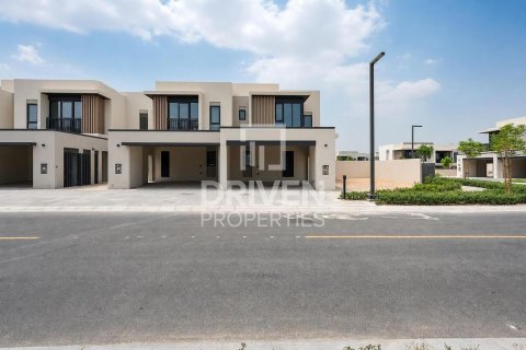 Villa in Jebel Ali, Dubai 4 bedrooms, 456.71 sq.m. № 138845