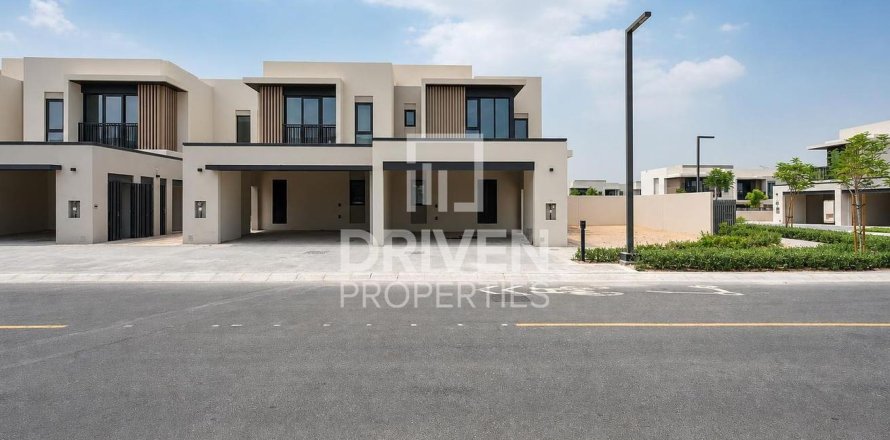 Villa à Jebel Ali, Dubai, 4 chambres, 456.71 m², № 138845