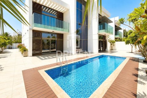 Villa à District One, Mohammed Bin Rashid City, Dubai, 5 chambres, 780.39 m², № 140229
