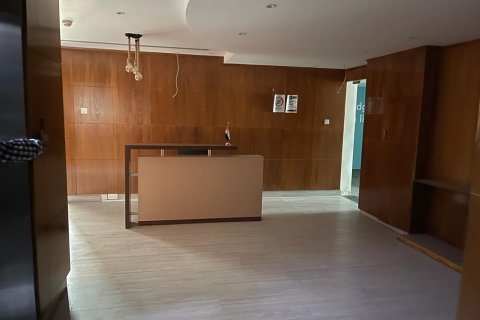Снять в аренду офис в Al Quoz Industrial Area, Al Quoz, Дубай: 7000м², № 534 - фото 15
