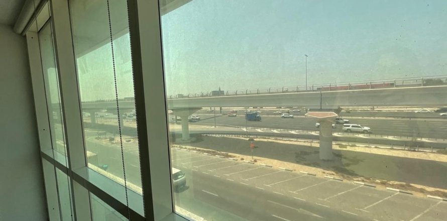 Офис в Al Quoz Industrial Area, Al Quoz, Дубай, 7000м², № 534