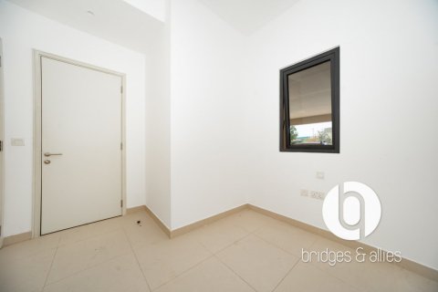 Снять в аренду виллу в Дубай Хилс Эстейт, Дубай: 5 спален, 254м², № 132981 - фото 13