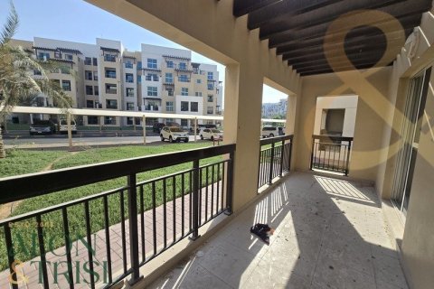 Apartment in Al Quoz, Dubai 1 bedroom, 124 sq.m. № 60900 - photo 4