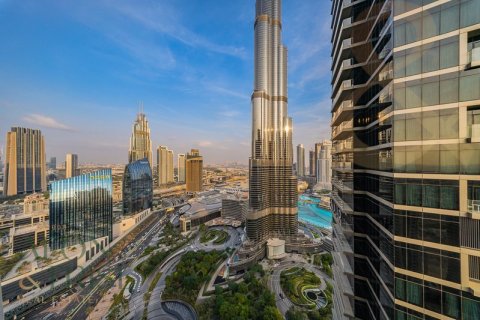Apartment in Downtown Dubai (Downtown Burj Dubai), Dubai 3 bedrooms, 146 sq.m. № 60898 - photo 2