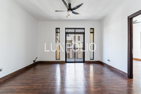 Appartement à Old Town, Dubai, 2 chambres, 120 m², № 46147