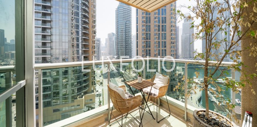 Apartment in Emaar 6 Towers, Dubai Marina, Dubai 2 bedrooms, 146 sq.m. № 46146