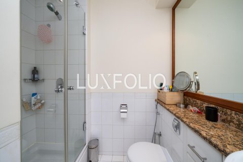 Apartment in Emaar 6 Towers, Dubai Marina, Dubai 2 bedrooms, 146 sq.m. № 46146 - photo 14