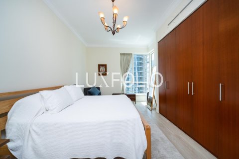 Apartment in Emaar 6 Towers, Dubai Marina, Dubai 2 bedrooms, 146 sq.m. № 46146 - photo 11