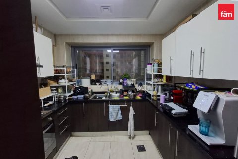 Apartment in Al Furjan, Dubai 2 bedrooms, 138.2 sq.m. № 115363 - photo 6