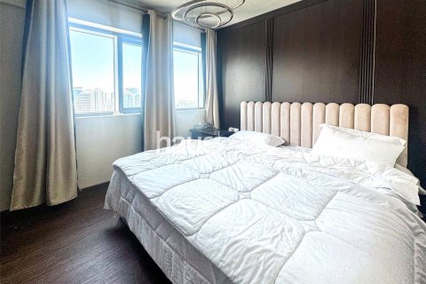 Apartment in The Views, Dubai 2 bedrooms, 118 sq.m. № 44905 - photo 7