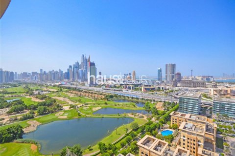 Apartment in The Views, Dubai 2 bedrooms, 118 sq.m. № 44905