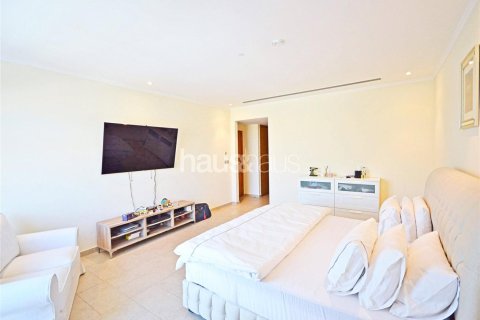 Villa in Legacy, Jumeirah Park, Dubai 5 bedrooms, 436 sq.m. № 44891 - photo 6