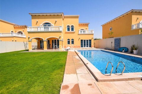 Villa in Legacy, Jumeirah Park, Dubai 5 bedrooms, 436 sq.m. № 44891 - photo 5