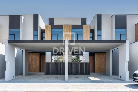 Таунхаус в Мудоне, Дубай, 3 спальни, 204.57м², № 136358