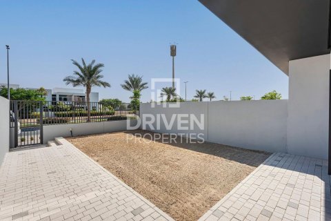 Adosado en Mudon, Dubai, 3 dormitorios, 204.57 m², № 136358 - foto 17