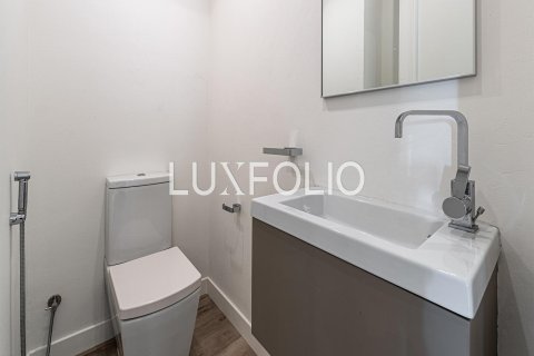 Appartement à Downtown Dubai (Downtown Burj Dubai), Dubai, 3 chambres, 157 m², № 45827 - photo 18