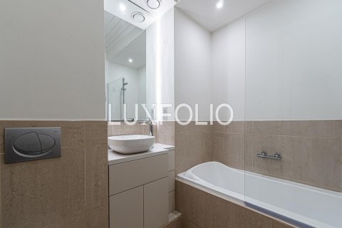 Appartement à Downtown Dubai (Downtown Burj Dubai), Dubai, 3 chambres, 157 m², № 45827 - photo 14