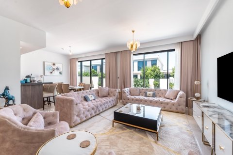 Villa en Dubai Sports City, Dubai, 4 dormitorios, 377 m², № 123805 - foto 7