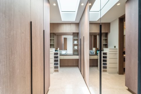 Villa en Dubai Sports City, Dubai, 4 dormitorios, 377 m², № 123805 - foto 18