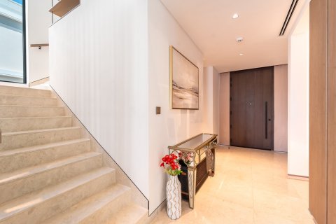 Villa en Dubai Sports City, Dubai, 4 dormitorios, 377 m², № 123805 - foto 9