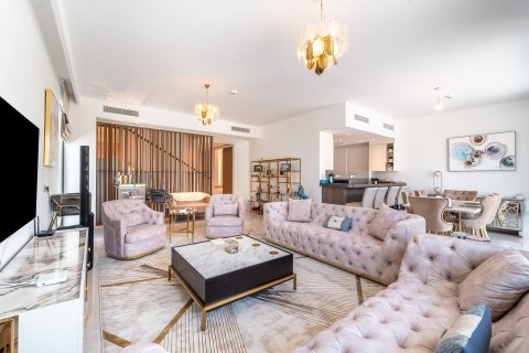 Villa en Dubai Sports City, Dubai, 4 dormitorios, 377 m², № 123805 - foto 5