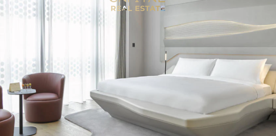 Apartment in Dubai 2 bedrooms, 2569 sq.m. № 37512