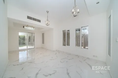 Maison de ville à Springs 14, The Springs, Dubai, 3 chambres, 209 m², № 122597 - photo 2