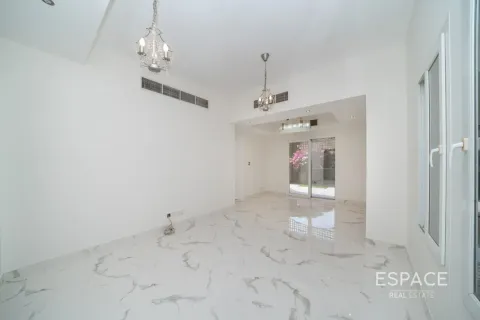 Maison de ville à Springs 14, The Springs, Dubai, 3 chambres, 209 m², № 122597 - photo 3