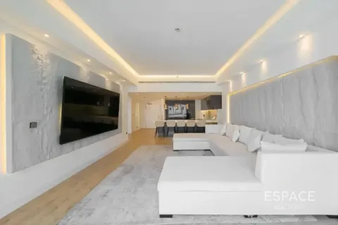 Apartment in Palm Jumeirah, Dubai 3 bedrooms, 234 sq.m. № 122596 - photo 3