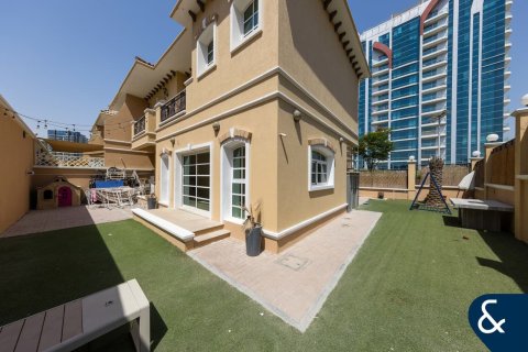 Villa in Victory Heights, Dubai Sports City, Dubai 3 bedrooms, 271 sq.m. № 78986 - photo 15