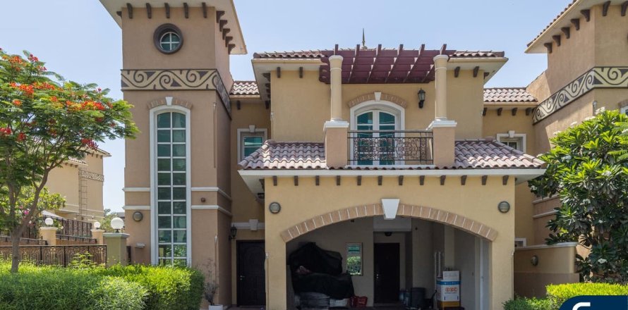 Villa in Victory Heights, Dubai Sports City, Dubai 3 bedrooms, 271 sq.m. № 78986