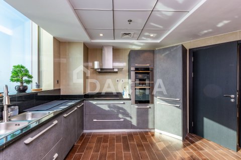 Apartment in The Torch, Dubai Marina, Dubai 3 bedrooms, 375 sq.m. № 112699 - photo 6