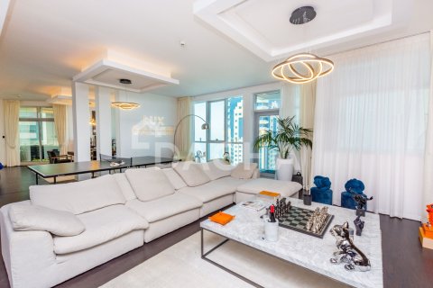 Apartment in The Torch, Dubai Marina, Dubai 3 bedrooms, 375 sq.m. № 112699 - photo 3