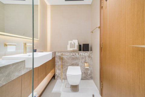 Apartment in Business Bay, Dubai 2 bedrooms, 122 sq.m. № 72945 - photo 18