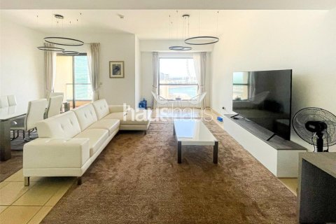 Apartment in Shams, Jumeirah Beach Residence, Dubai 3 bedrooms, 173 sq.m. № 45021 - photo 2