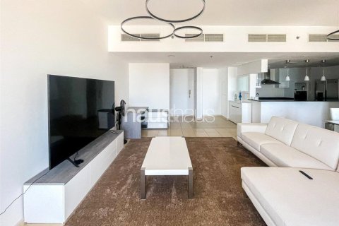 Apartment in Shams, Jumeirah Beach Residence, Dubai 3 bedrooms, 173 sq.m. № 45021 - photo 4
