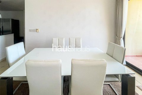 Apartment in Shams, Jumeirah Beach Residence, Dubai 3 bedrooms, 173 sq.m. № 45021 - photo 6