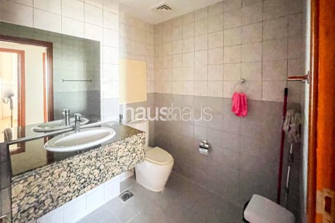 Apartment in Shams, Jumeirah Beach Residence, Dubai 3 bedrooms, 173 sq.m. № 45021 - photo 18